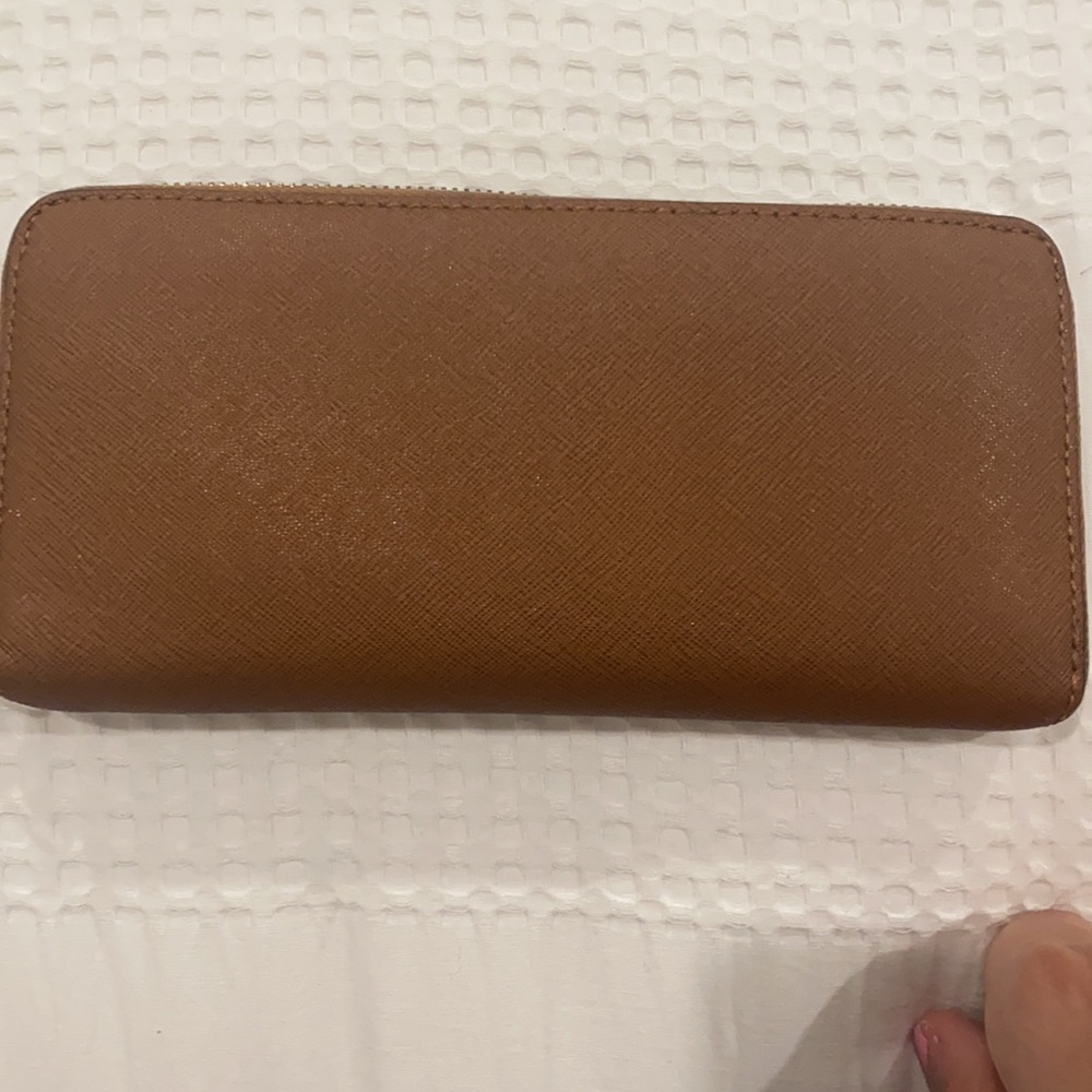 Michael Kors Wallet - Picture 4 of 5